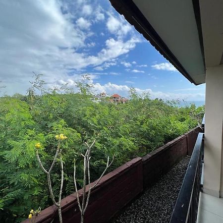 Ocean Breeze Uluwatu Apartments Ngoại thất bức ảnh